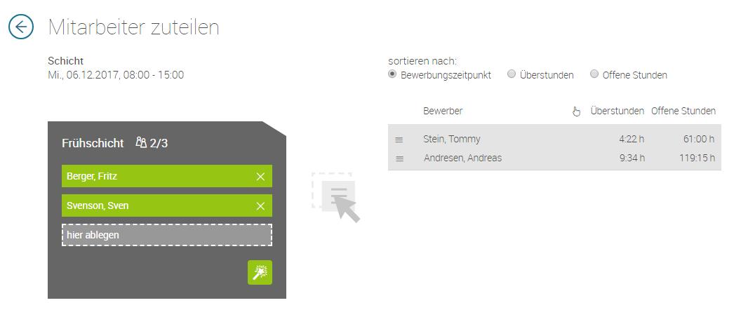 Screenshot für Funktion Bewerbungen auf Schichten, die per Drag&Drop auf freie Plätze verteilt werden.