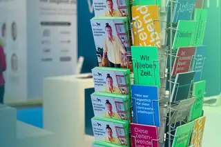 Headerbild zeigt askDANTE Postkarten für die Zukunft Personal 2024.